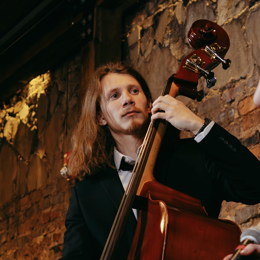 Benji Stiles performing on upright bass